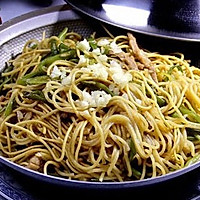 锅仔焖面的做法图解1