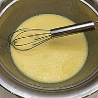 桂花椰子油牛奶大米蒸蛋糕的做法图解2