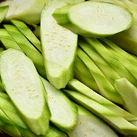 #中秋香聚 美味更圆满#丝瓜这样炒特别鲜的做法图解2