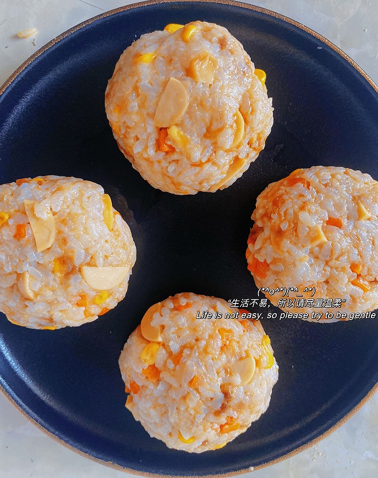 火腿饭团的做法