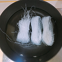凉拌粉丝的做法图解1