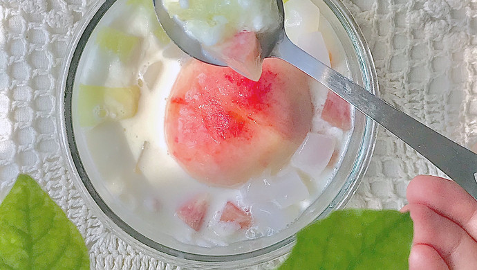桃桃蜜瓜牛奶冰