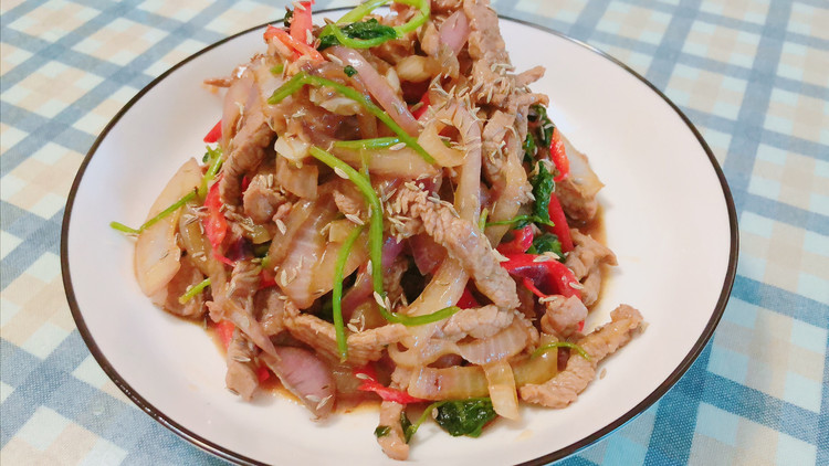 小六家的香菜炒牛柳的做法
