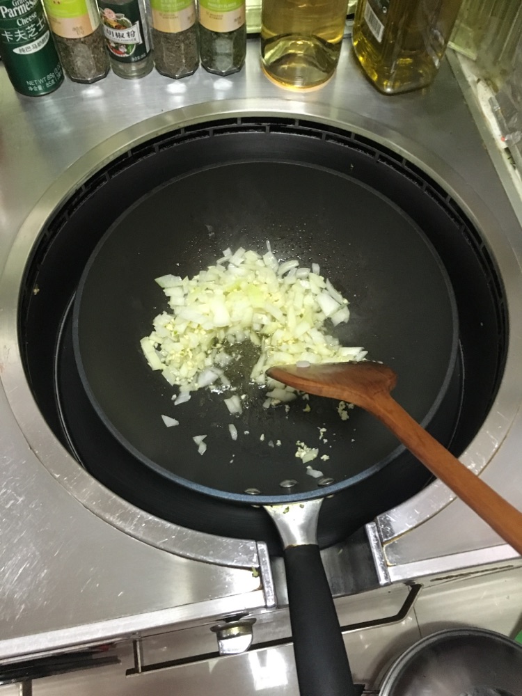 意大利海鲜面的做法图解7