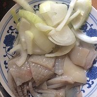 甜辣酱炒鱿鱼的做法图解2