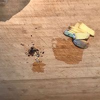 萝卜丝鲫鱼汤的做法图解1
