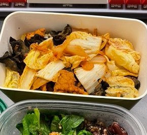 辣炒猪肉木耳白菜
