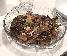 干锅鹿茸菇/干锅茶树菇的做法