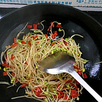 炝豆芽（拿手菜）的做法图解7