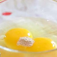 芦笋鸡蛋卷 宝宝辅食食谱的做法图解2