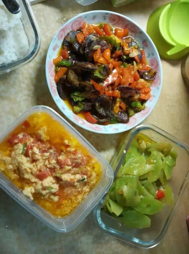 彩椒香肠/腊肉（面、米粉）的做法图解2