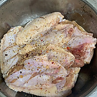 香酥炸鸡翅的做法图解1