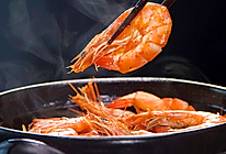 小羽私厨之砂锅胡椒虾的做法