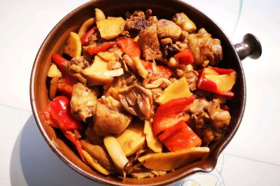 极简黄焖鸡米饭