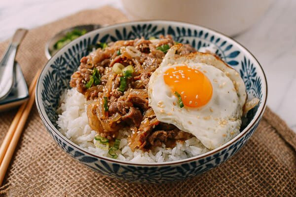 简单朴素的幸福时光 | 日式肥牛饭（牛丼饭）的做法