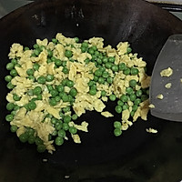 香肠炒饭的做法图解6