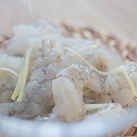 菌菇鲜虾疙瘩汤的做法图解2