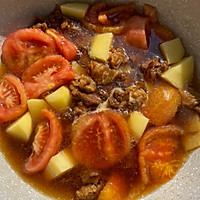 #开启冬日滋补新吃法#番茄土豆炖牛肉的做法图解8