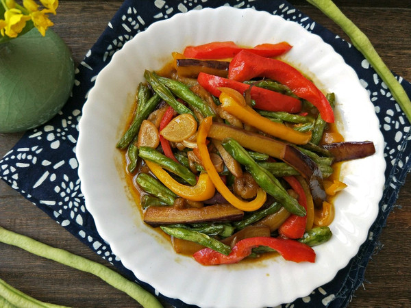 蚝油汁烧茄子豆角