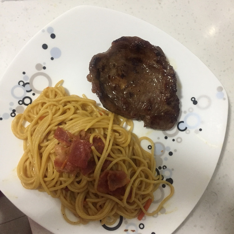 培根黑胡椒意大利面的做法