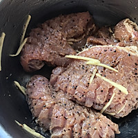 油炸猪扒饭的做法图解1