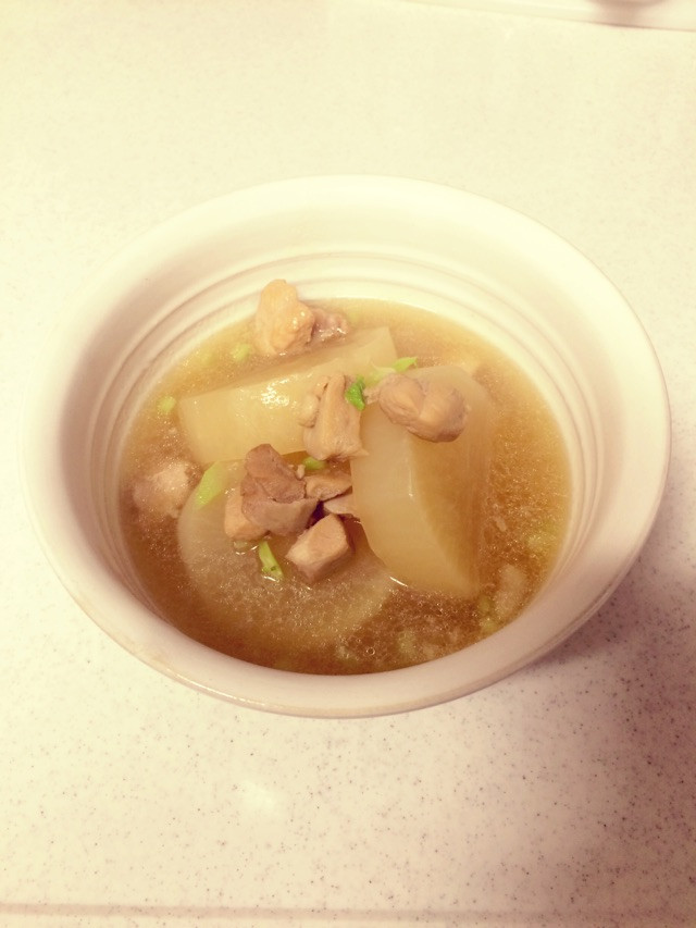 日式萝卜炖鸡肉的做法