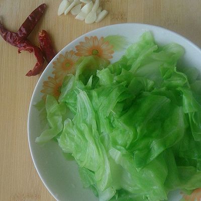 手撕辣子白。