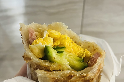 炒蛋午餐肉手抓饼