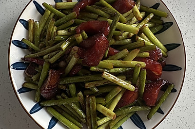 蒜薹炒腊肠