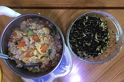 虾仁蛋炒饭