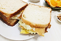 双层煎蛋三明治#丘比沙拉汁#的做法
