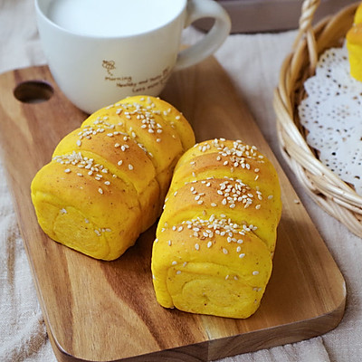 全麦南瓜蜜豆包