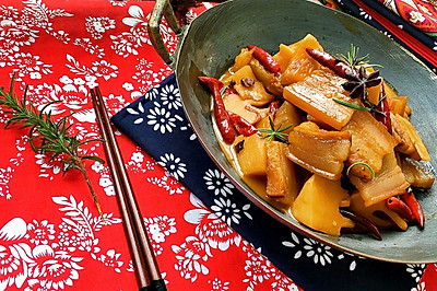 风吹腊肉闷春笋