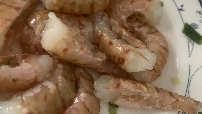 油焖牡丹虾的做法