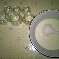 牛奶布丁的做法图解2