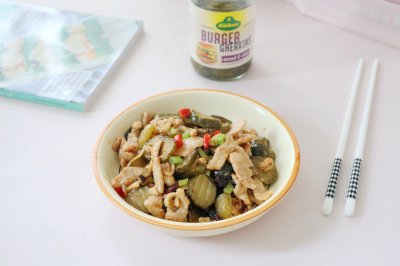 酸黄瓜炒肉