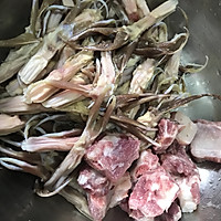 干锅鸭舌➕排骨的做法图解1