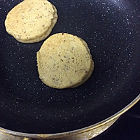 山药红枣松饼的做法图解2