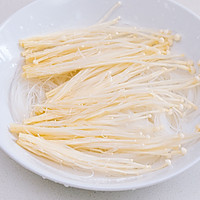 蒜蓉粉丝蒸龙利鱼的做法图解8