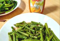 简单家常菜——清炒豆角#鸡汁入家宴 感恩正当“食”#的做法
