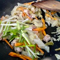 咸菜炒豆芽的做法图解7