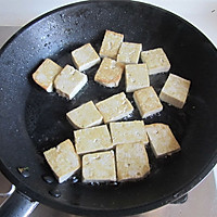 平菇肉片炒豆腐的做法图解2