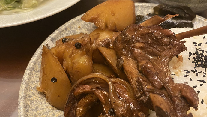 带皮土豆烩啤酒鸭