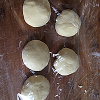马铃薯美式香肠面包的做法图解3