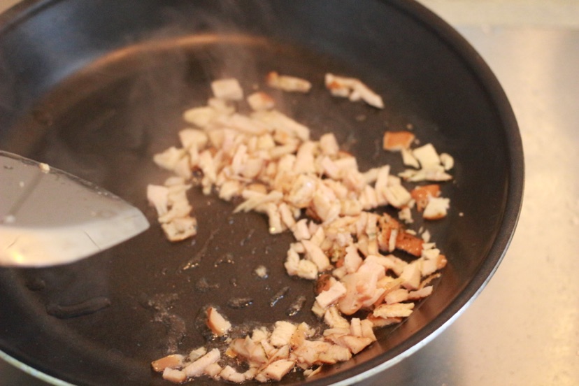 蛋炒饭之泡菜鸡肉蛋炒饭，一百种蛋炒饭等着你的做法图解2