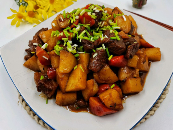 冬季一定要吃的家常菜|牛肉炖土豆