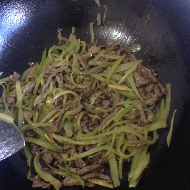 莴笋炒牛肉丝的做法图解6