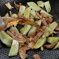 十分钟快手菜——笋衣煮黄瓜的做法图解6
