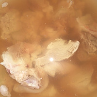 懒人煲汤-玉米胡萝卜龙骨汤的做法图解1