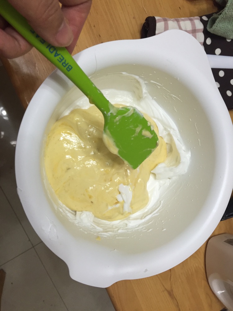 香蕉奶油蛋糕的做法图解8